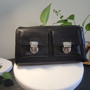 Wilsons Genuine Leather Black Wristlet Pouch